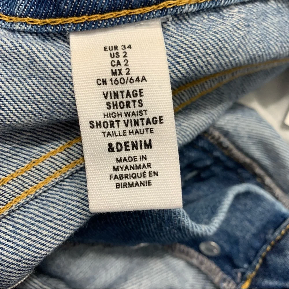 &DENIM by H&M Vintage Button Fly Hi Waist Denim Shorts
